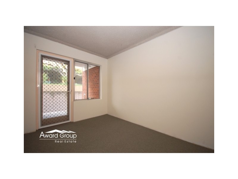 2/15 Bank Street, Meadowbank NSW 2114