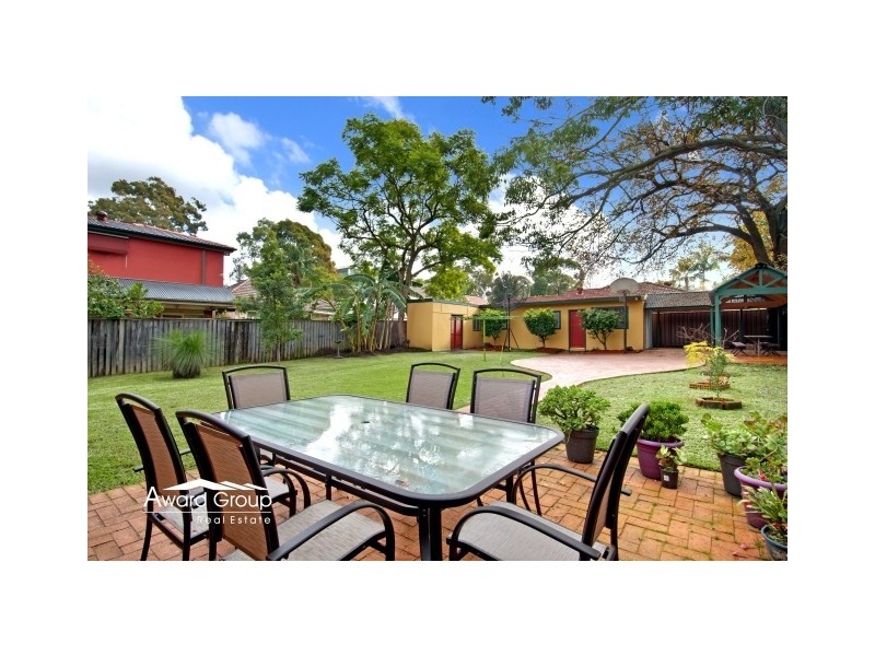 2 Taylor Avenue, Melrose Park NSW 2114