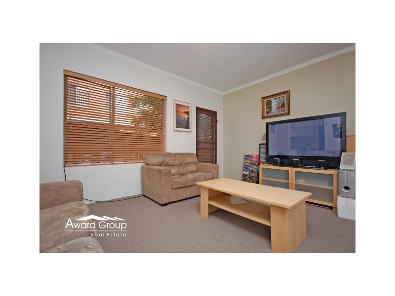 2/35 Meadow Cres, Meadowbank NSW 2114