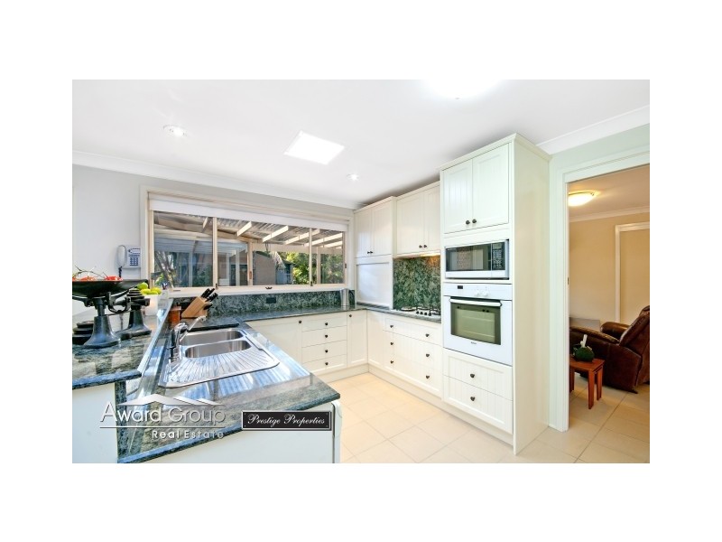 18 Deakin Place, West Pennant Hills NSW 2125