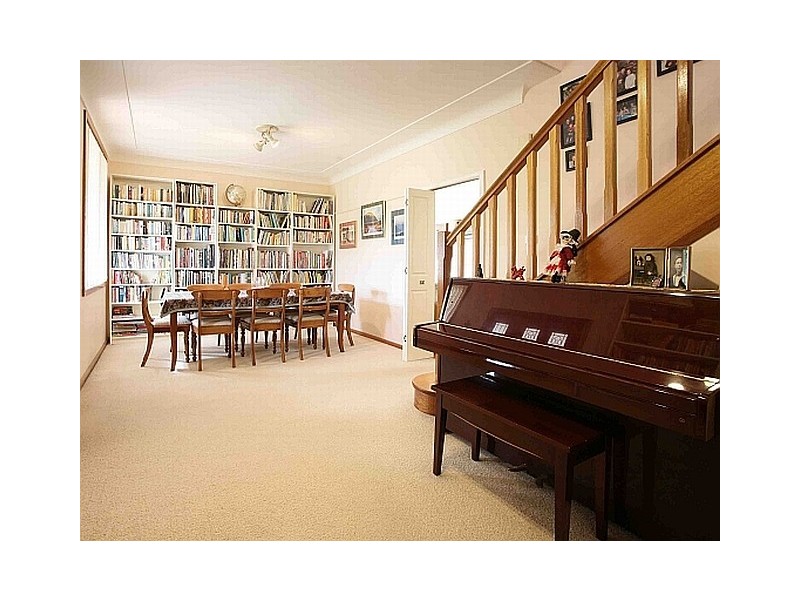 32 Eccles Street, Ermington NSW 2115