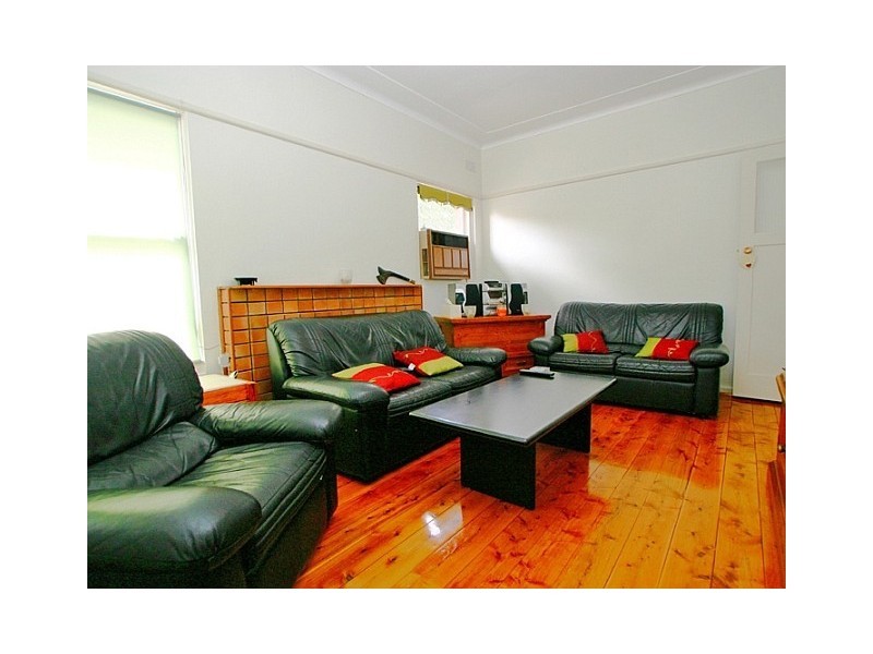 5 River Road, Ermington NSW 2115