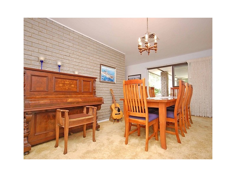 15 Panaview Cres, North Rocks NSW 2151