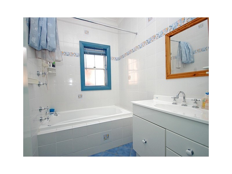 9 Crowley Cres, Melrose Park NSW 2114