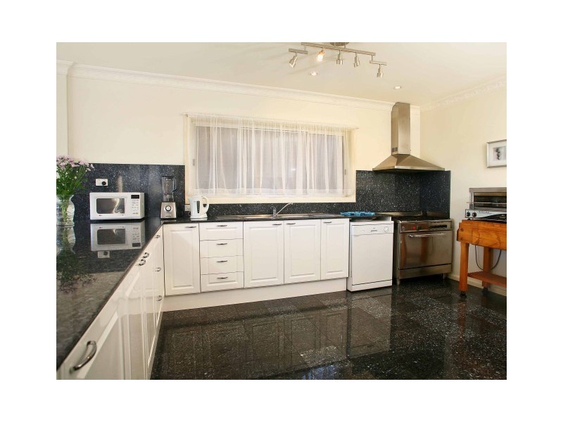 84 Constitution Road, Meadowbank NSW 2114