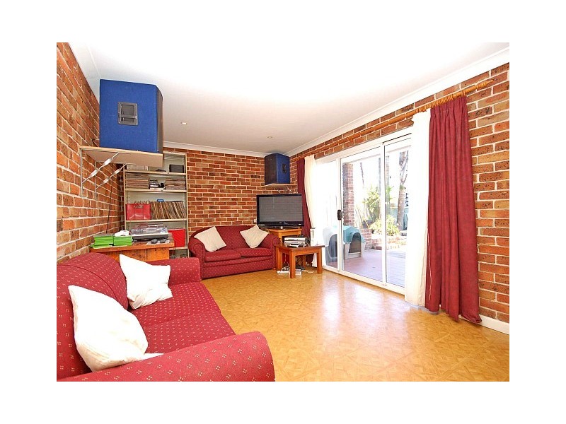 84 Constitution Road, Meadowbank NSW 2114