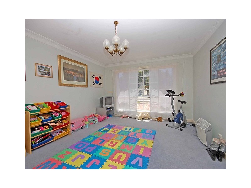 84 Constitution Road, Meadowbank NSW 2114