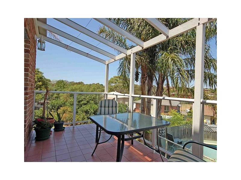 84 Constitution Road, Meadowbank NSW 2114