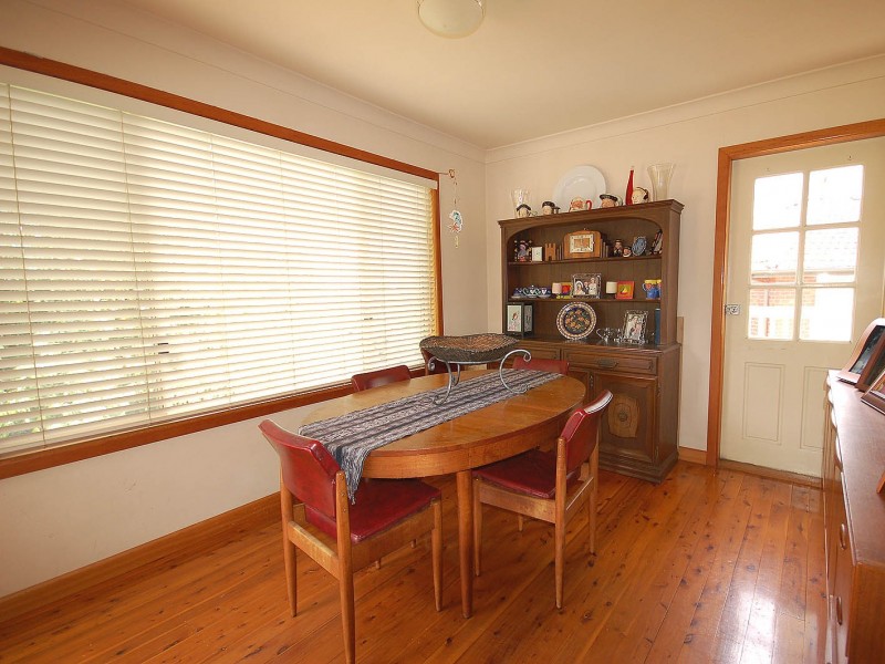 8A Anzac Avenue, Denistone NSW 2114