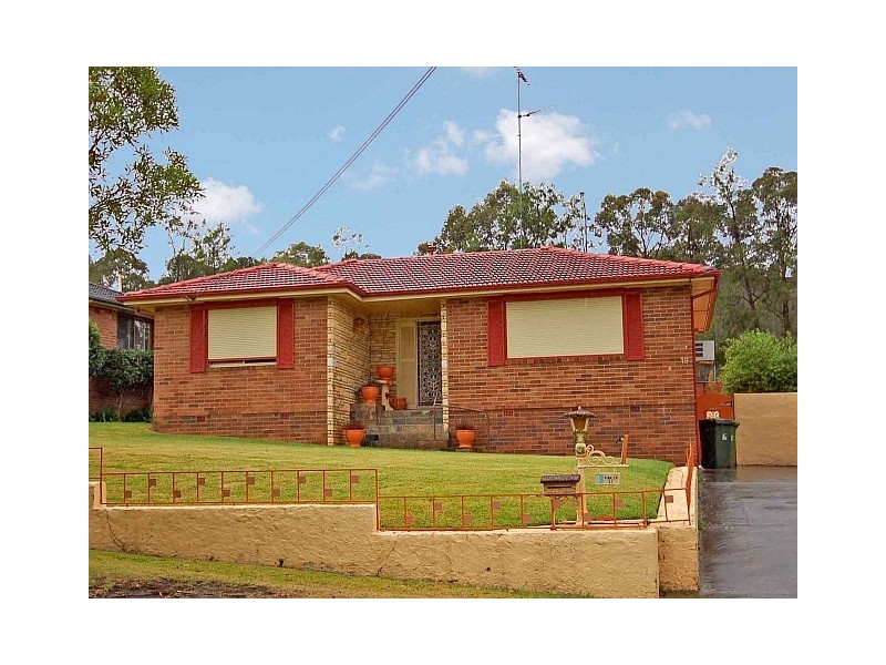 19 Hinkler Street, Ermington NSW 2115