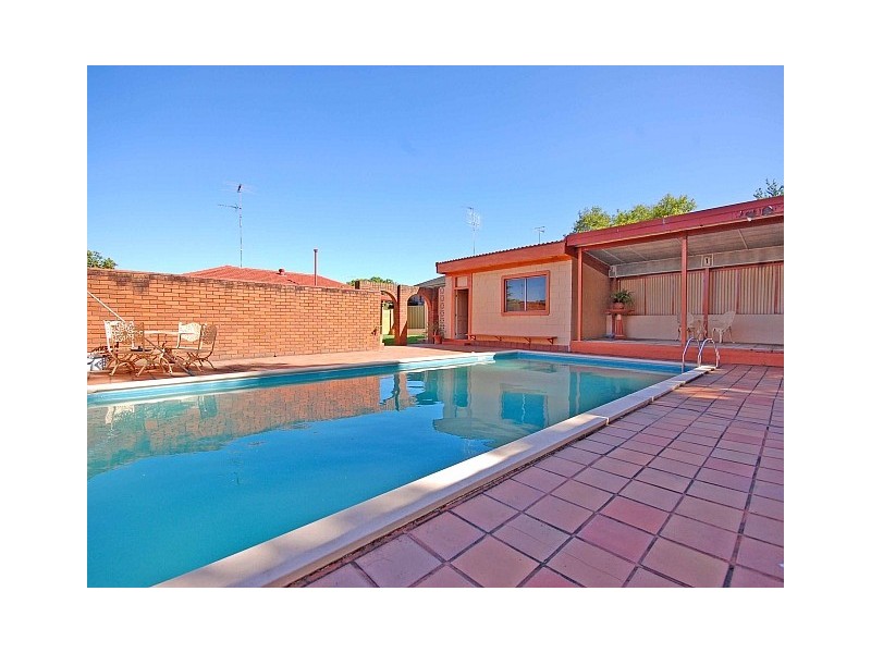 19 Hinkler Street, Ermington NSW 2115