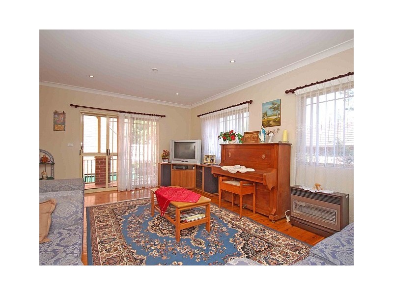 4 Commissioners Road, West Ryde NSW 2114