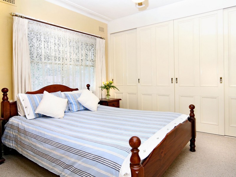 26 Hughes Avenue, Ermington NSW 2115