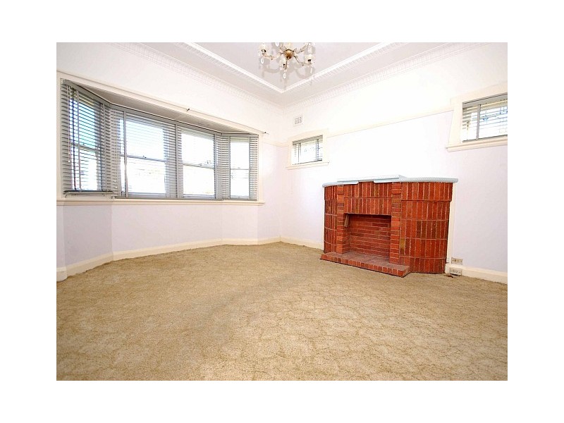 73 North Road, Ryde NSW 2112