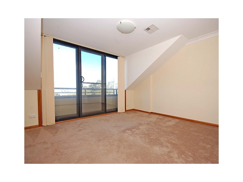 2/718-722 Victoria Road, Ermington NSW 2115