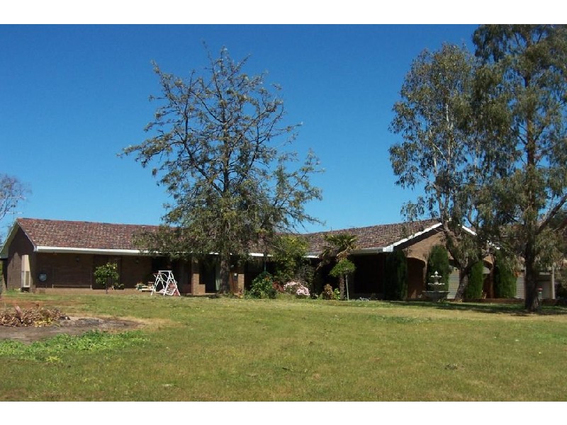 20  Jasprizza Avenue, Young NSW 2594