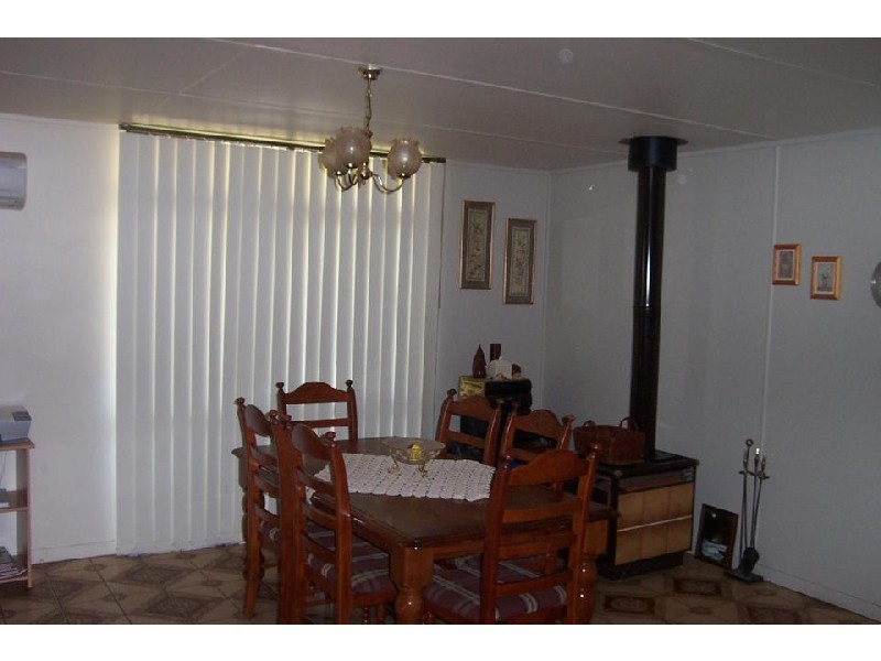 88 Willawong Street, Young NSW 2594