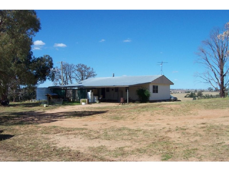 39 Tout Place, Young NSW 2594