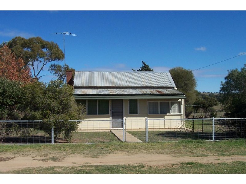 21 Rockdale Road, Young NSW 2594