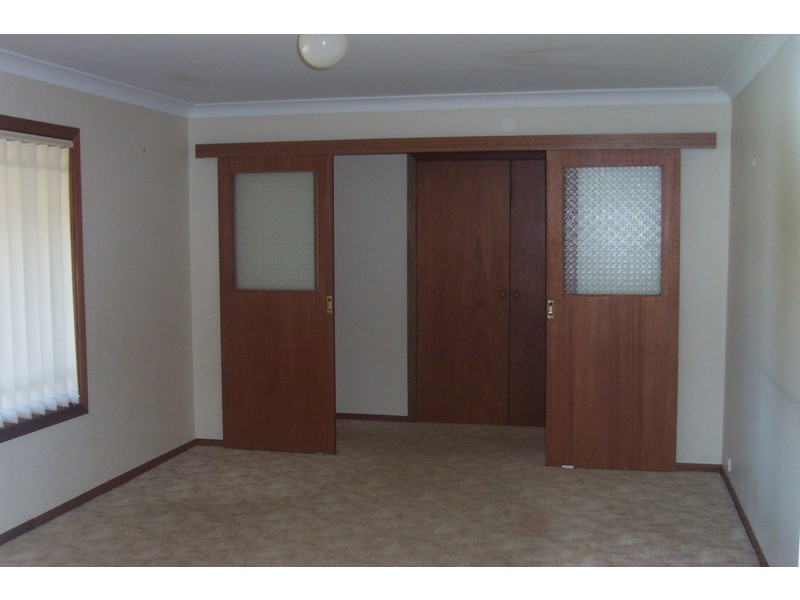 7 BROCADE PLACE, Young NSW 2594