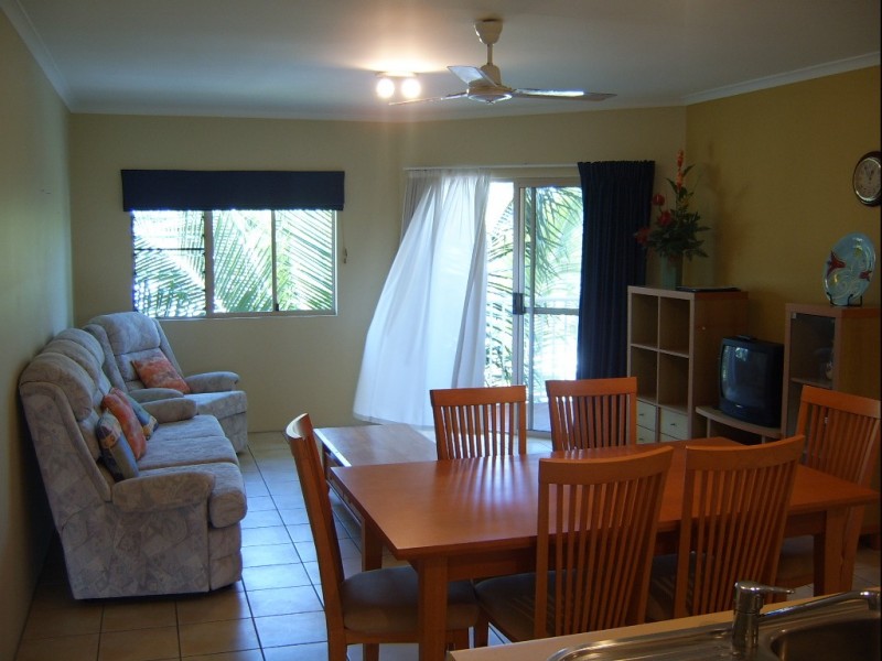 72/129 Oleander Street, Holloways Beach QLD 4878