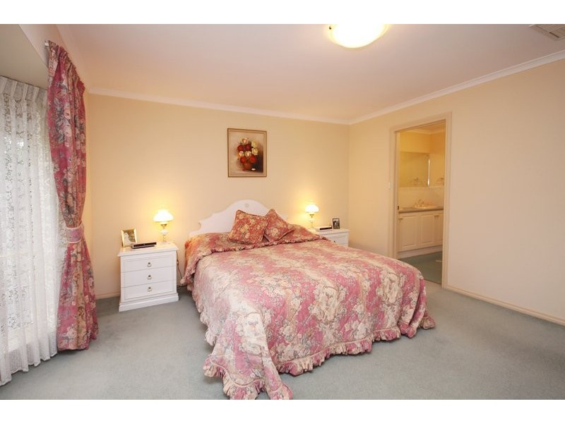 12 Chelsea Drive, Enfield SA 5085