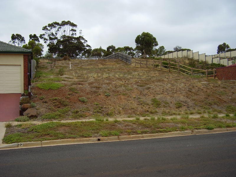 20 Rosehill Drive, Bacchus Marsh VIC 3340