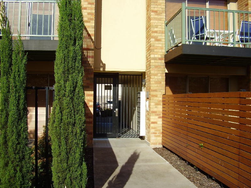 21/4 Wests Road, Maribyrnong VIC 3032