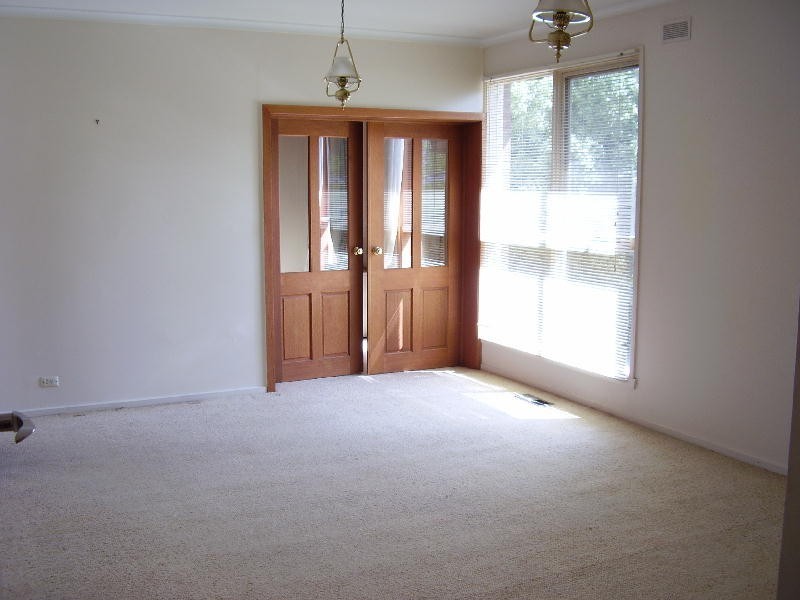 18 Bales Street, Ferntree Gully VIC 3156