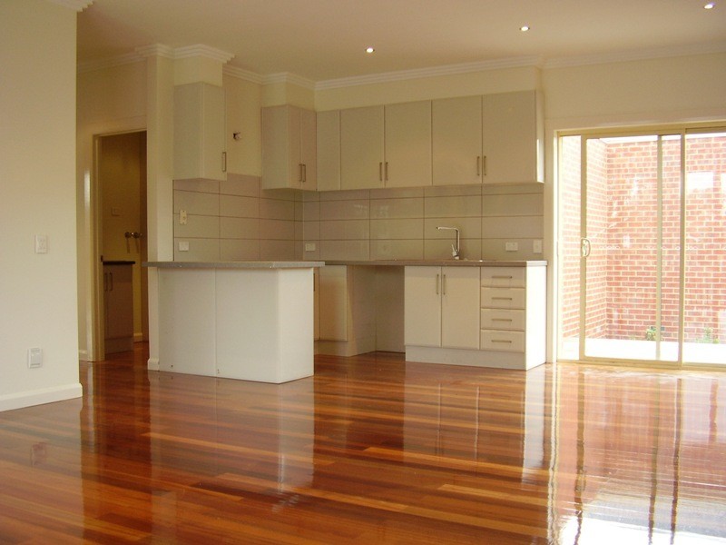 300 Liberty Pde, Heidelberg West VIC 3081