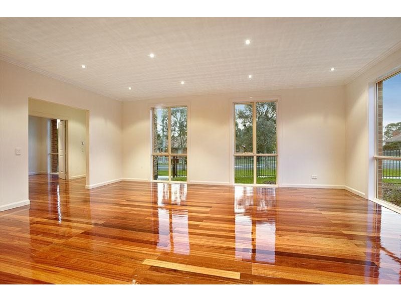 300 Liberty Pde, Heidelberg West VIC 3081
