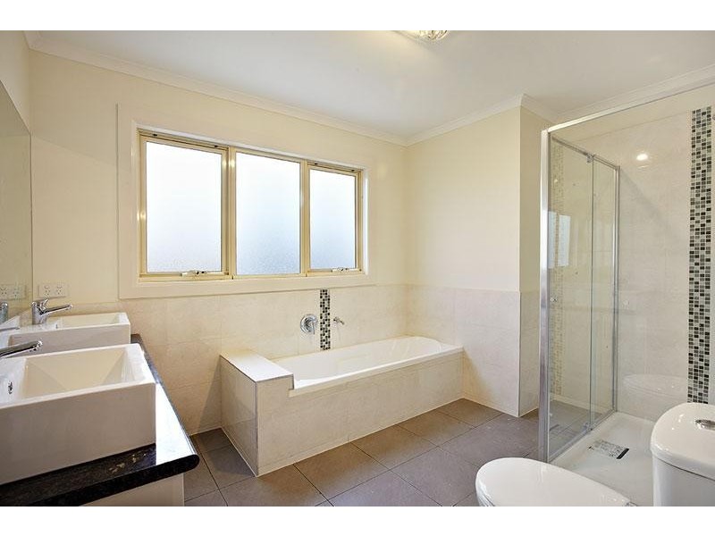 300 Liberty Pde, Heidelberg West VIC 3081