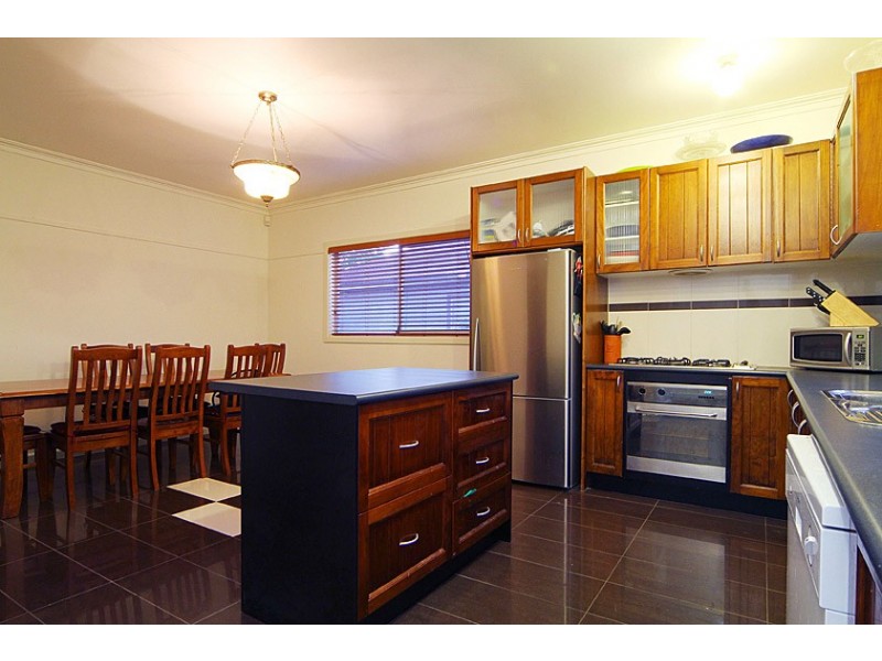 184 Melbourne Ave, Glenroy VIC 3046