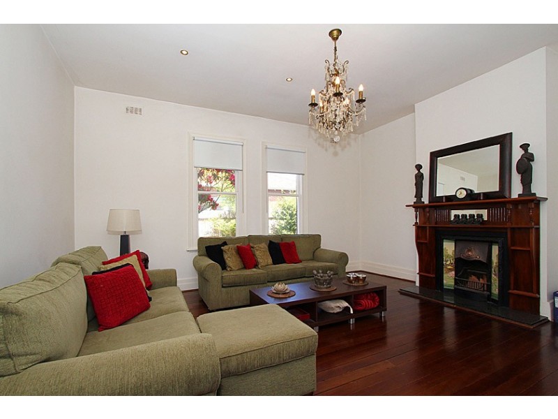 9 Banool Ave, Kew VIC 3101