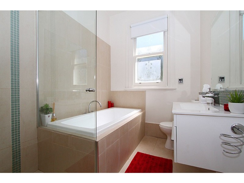 9 Banool Ave, Kew VIC 3101