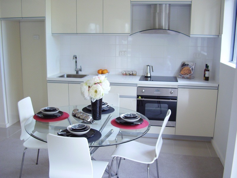 4/2 Brighton St, Flemington VIC 3031