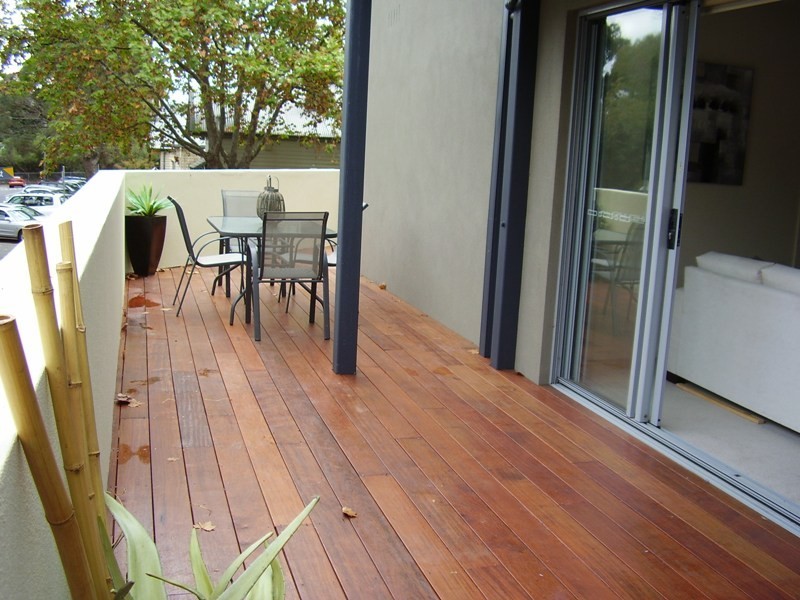 4/2 Brighton St, Flemington VIC 3031