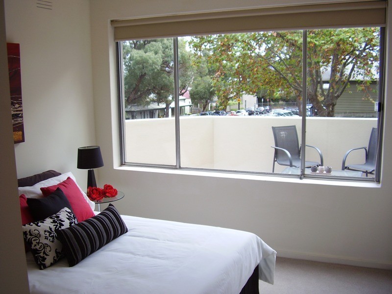 4/2 Brighton St, Flemington VIC 3031