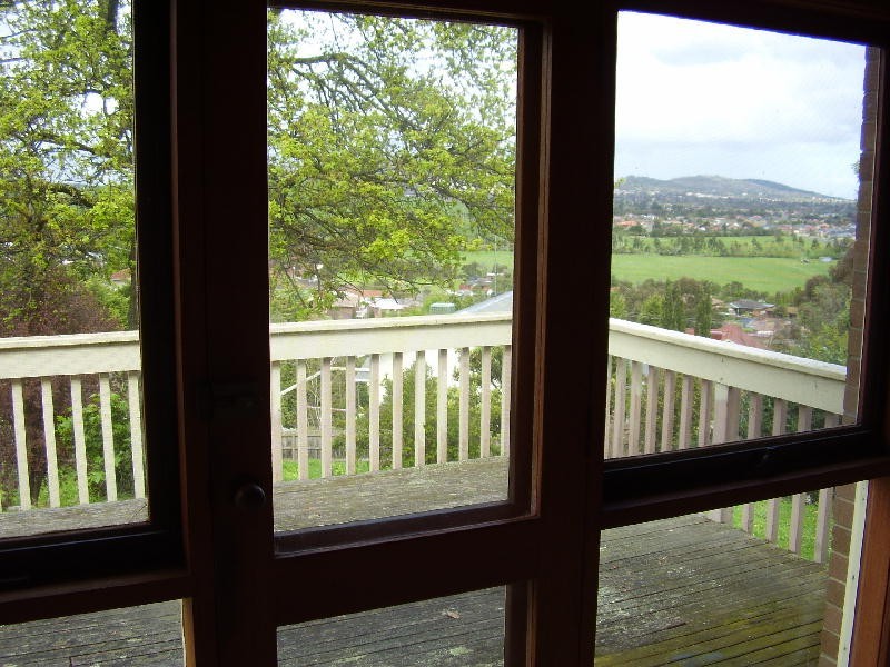 18 Bales St, Ferntree Gully VIC 3156