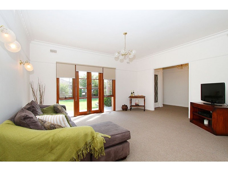 23 Kia Ora Rd, Reservoir VIC 3073