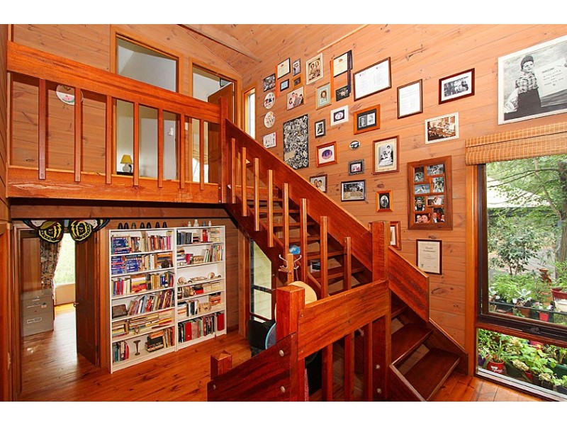 61 Sweeneys Lane, Eltham VIC 3095