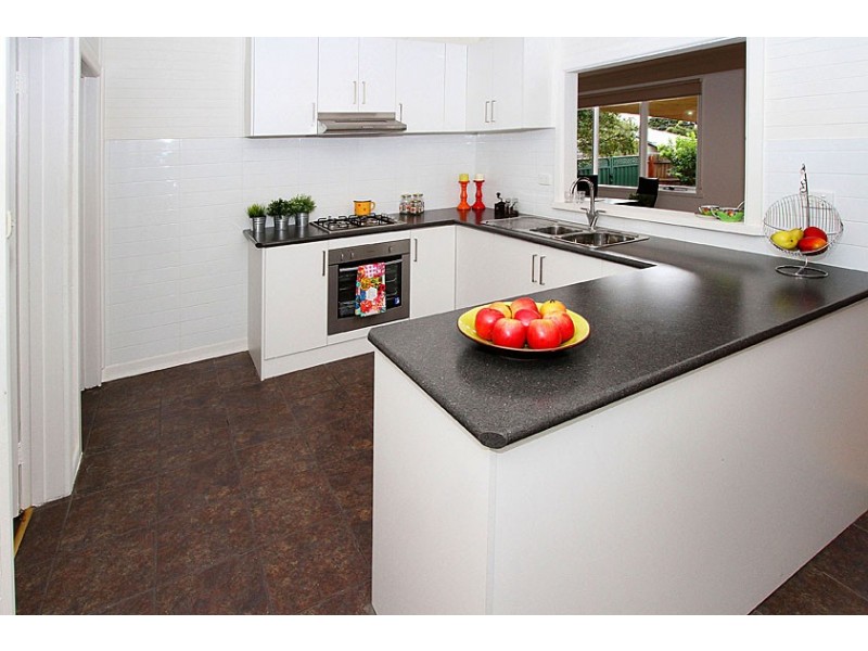 26 Kia Ora Rd, Reservoir VIC 3073