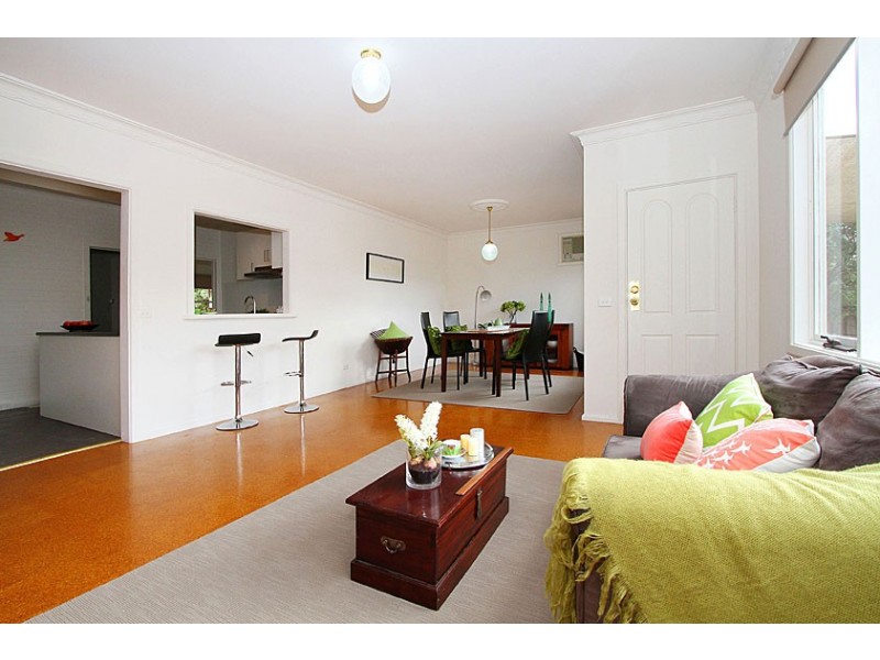 26 Kia Ora Rd, Reservoir VIC 3073