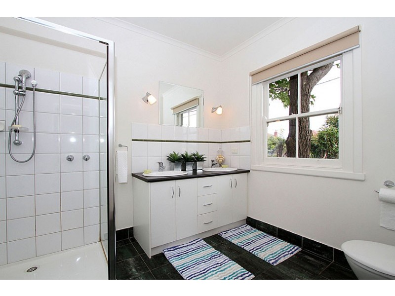 26 Kia Ora Rd, Reservoir VIC 3073