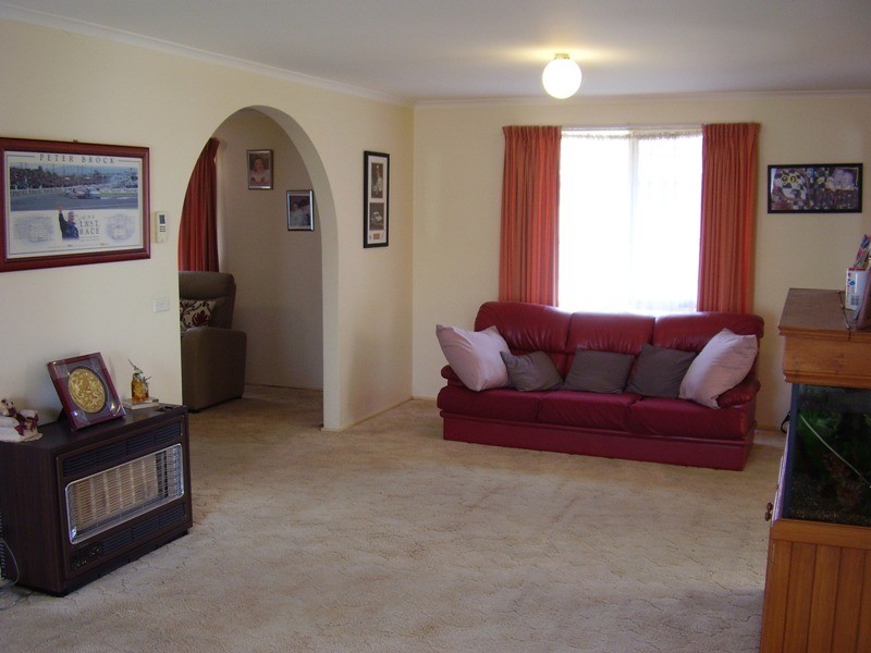 15 Cimberwood Dve, Craigieburn VIC 3064