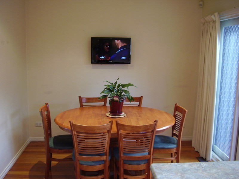 2/54 Cheddar Rd, Reservoir VIC 3073