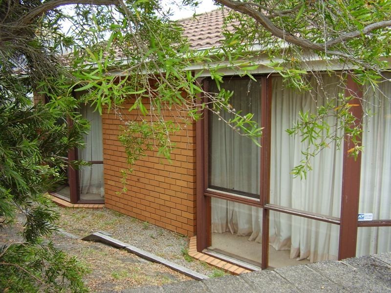 30 Robb St, Reservoir VIC 3073