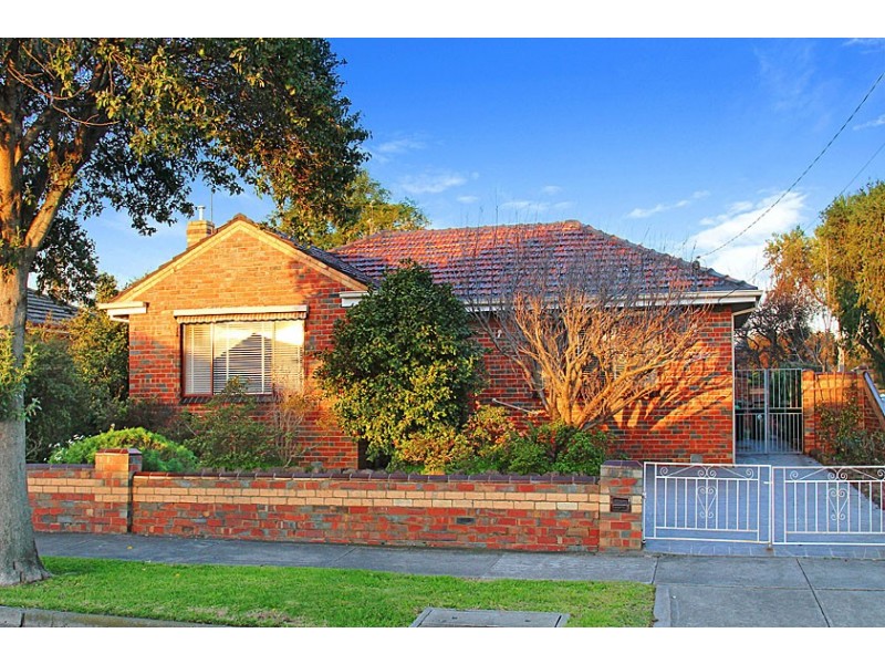 12 Watt Ave, Oak Park VIC 3046