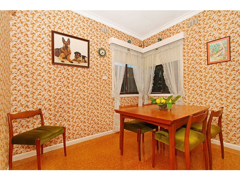 12 Watt Ave, Oak Park VIC 3046