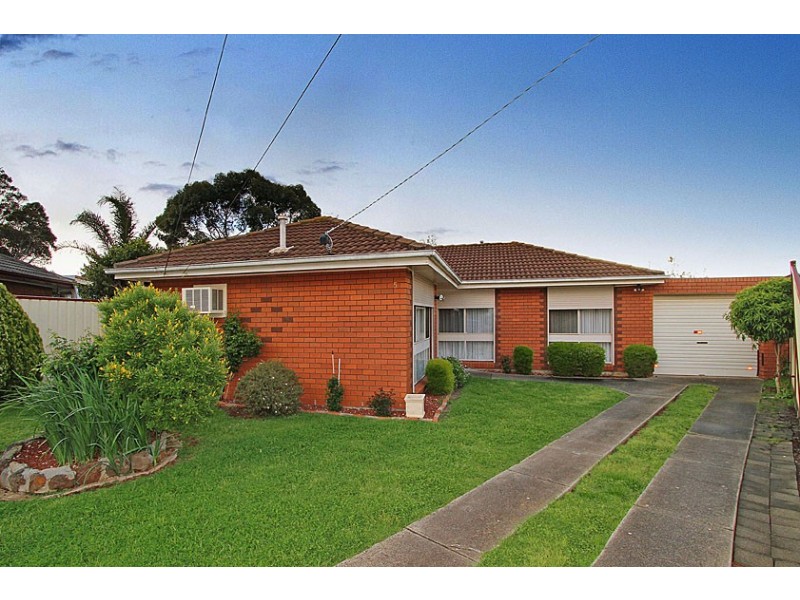 5 Duval Crt, Albanvale VIC 3021